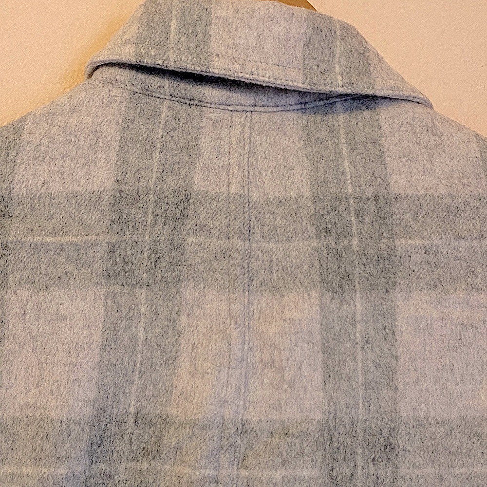 Vince Women's Plaid Wool Flannel Shirt Jacket - oversized Small - Picture 8 of 11